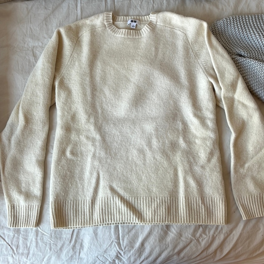 UNIQLO Wool Sweater Off-White